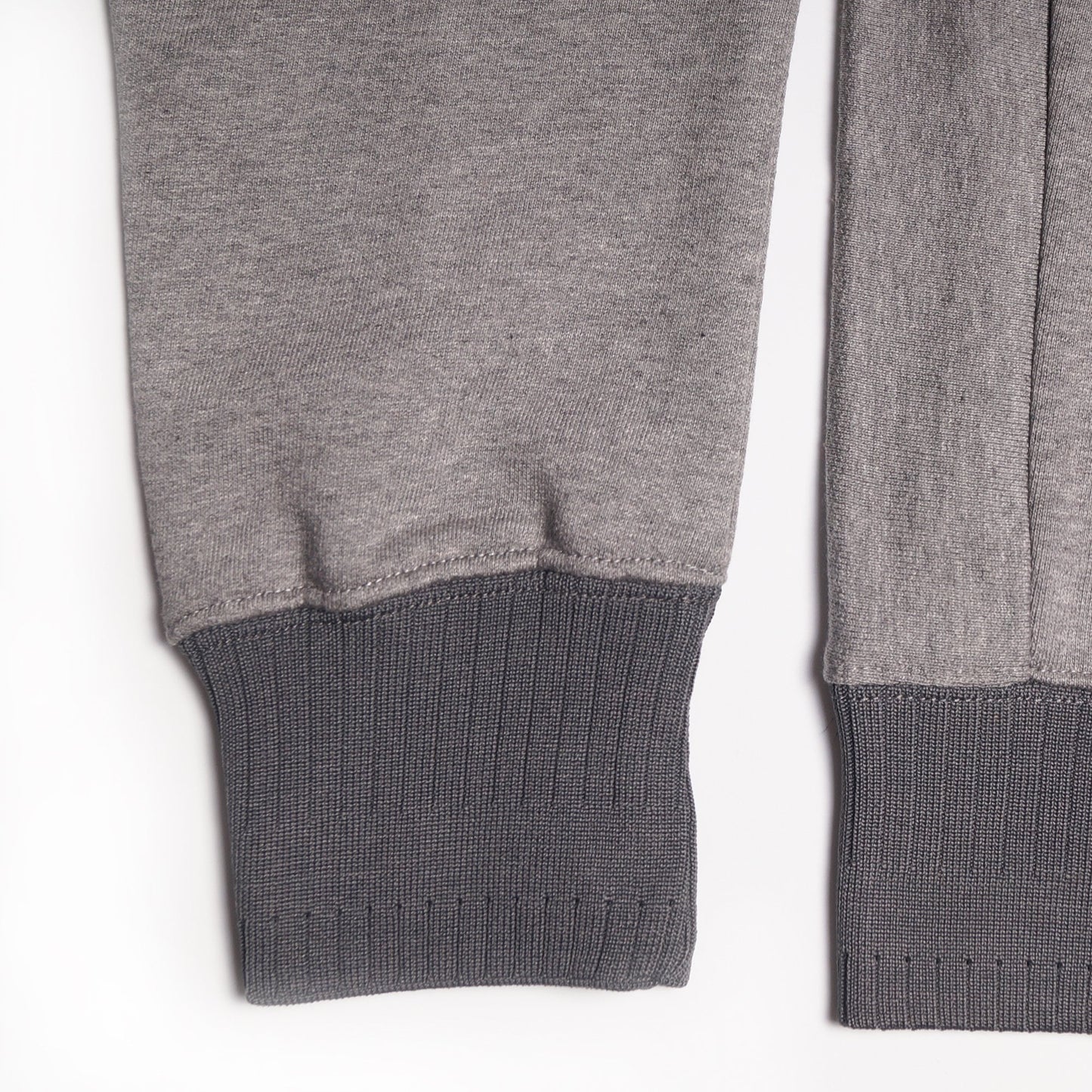 - Organic Cotton Sweatshirt With Sleeve Pocket - Grey