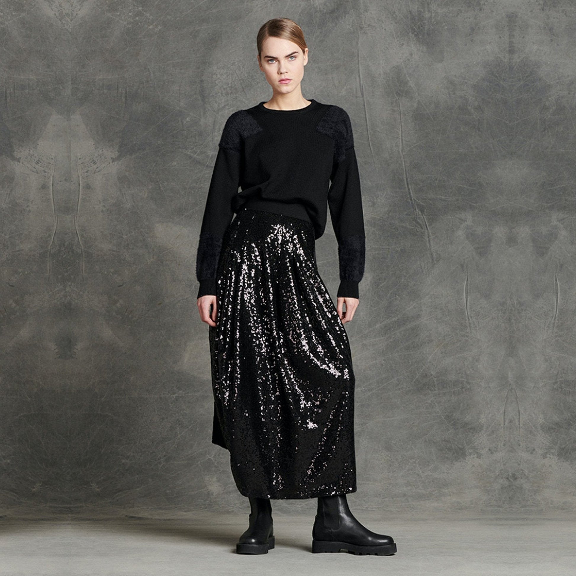 HIGH Maquette - Long Sequin Skirt - Black