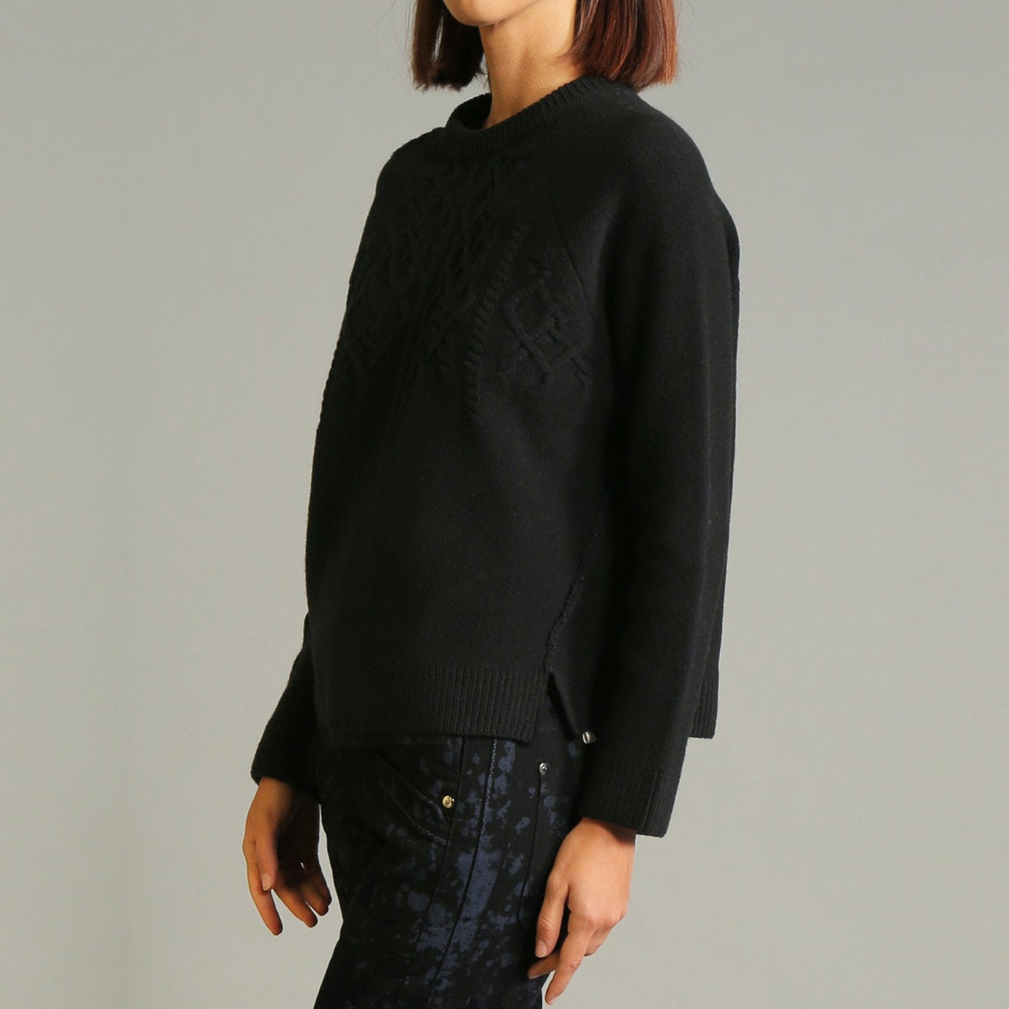 - Wind Up - Cable Knit Sweater - Black