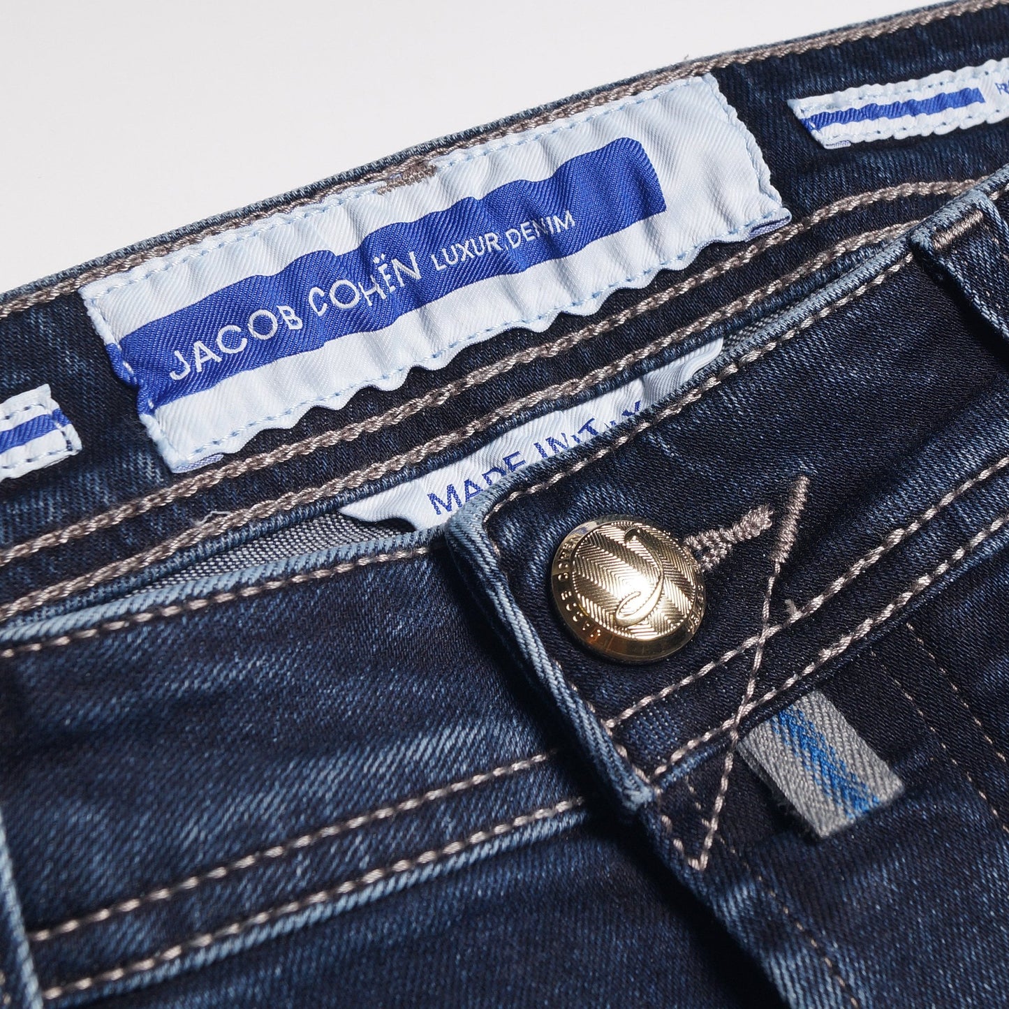 - Bard Slim Fit Jeans - Washed Blue