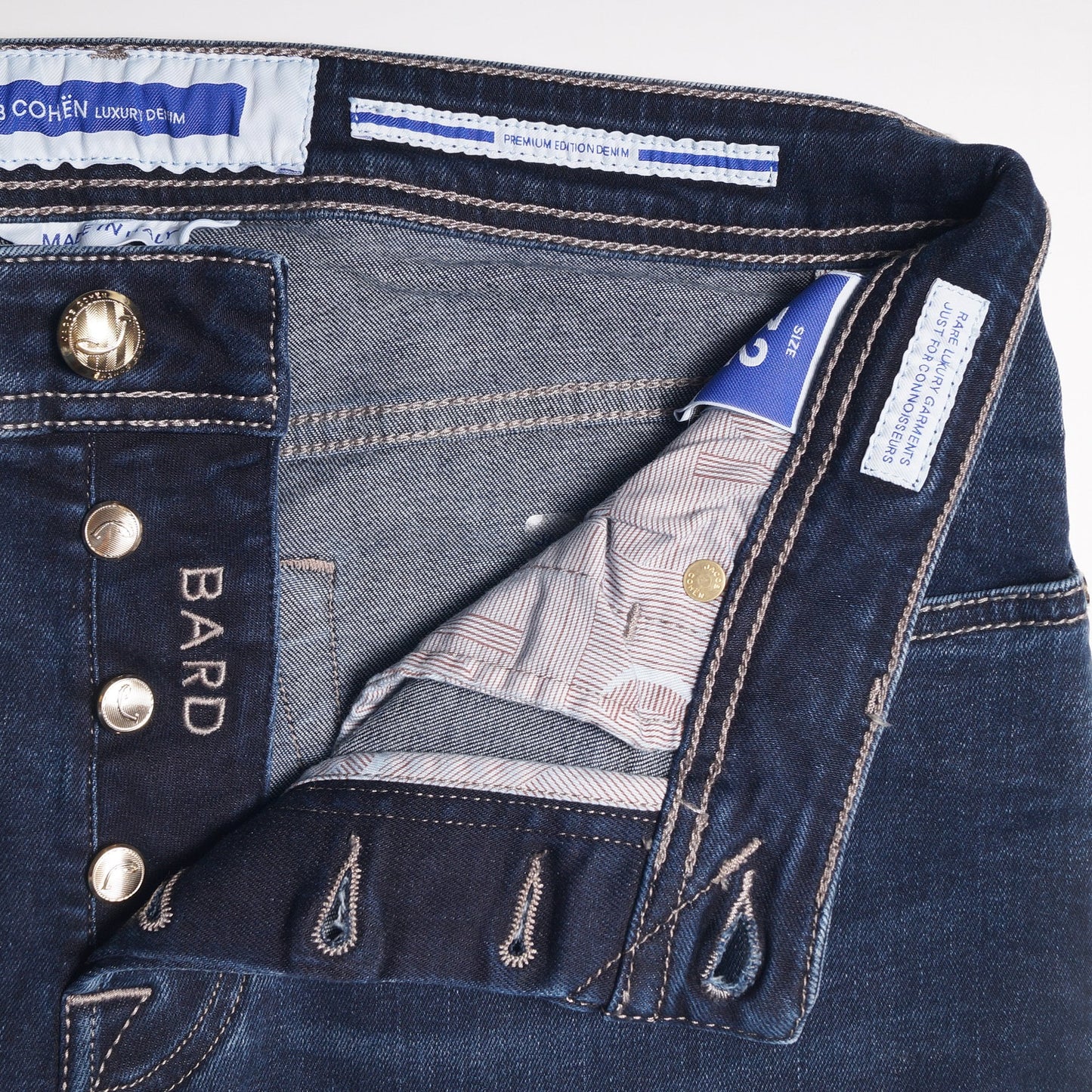 - Bard Slim Fit Jeans - Washed Blue