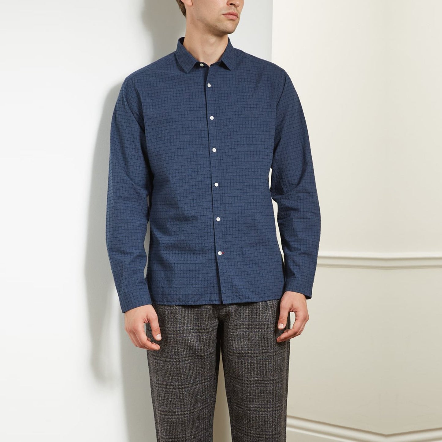 - Clerkenwell - Micro Check Print Shirt - Navy