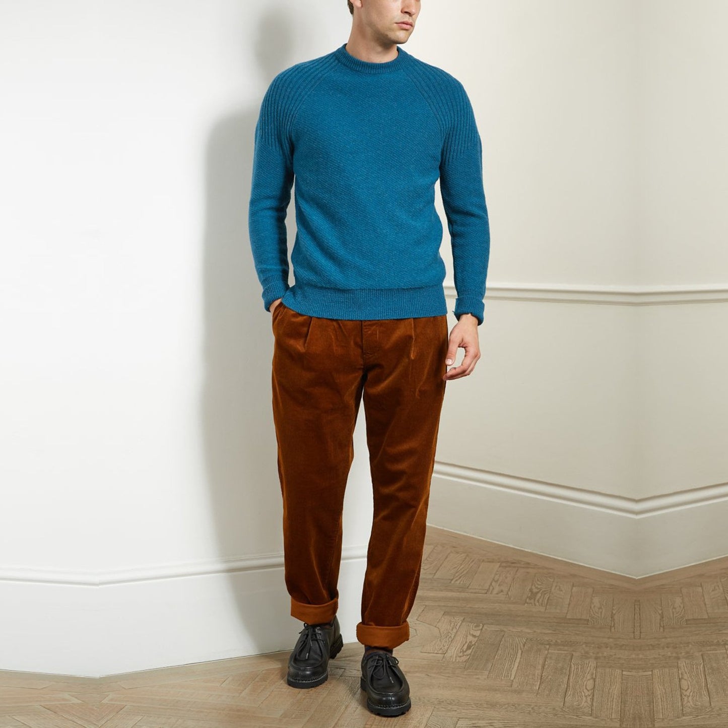 - Blenheim - Wool Knitted Jumper - Navy