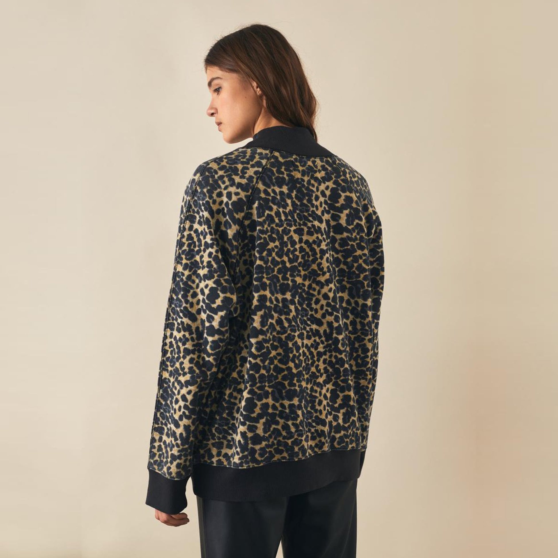 Leon Leopard Print Sweatshirt - Beige/Black