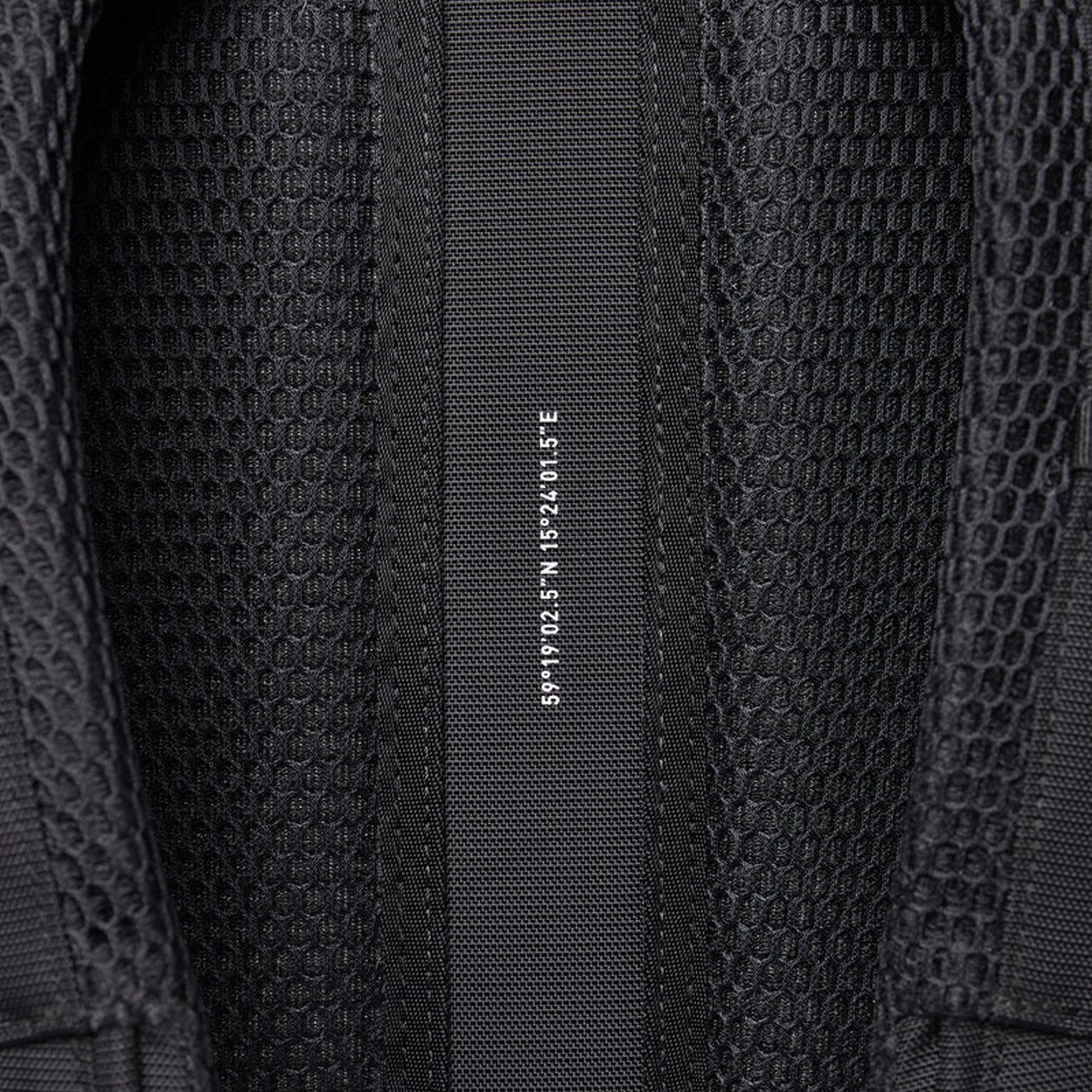 Sandqvist Mountain Hike Backpack - Black