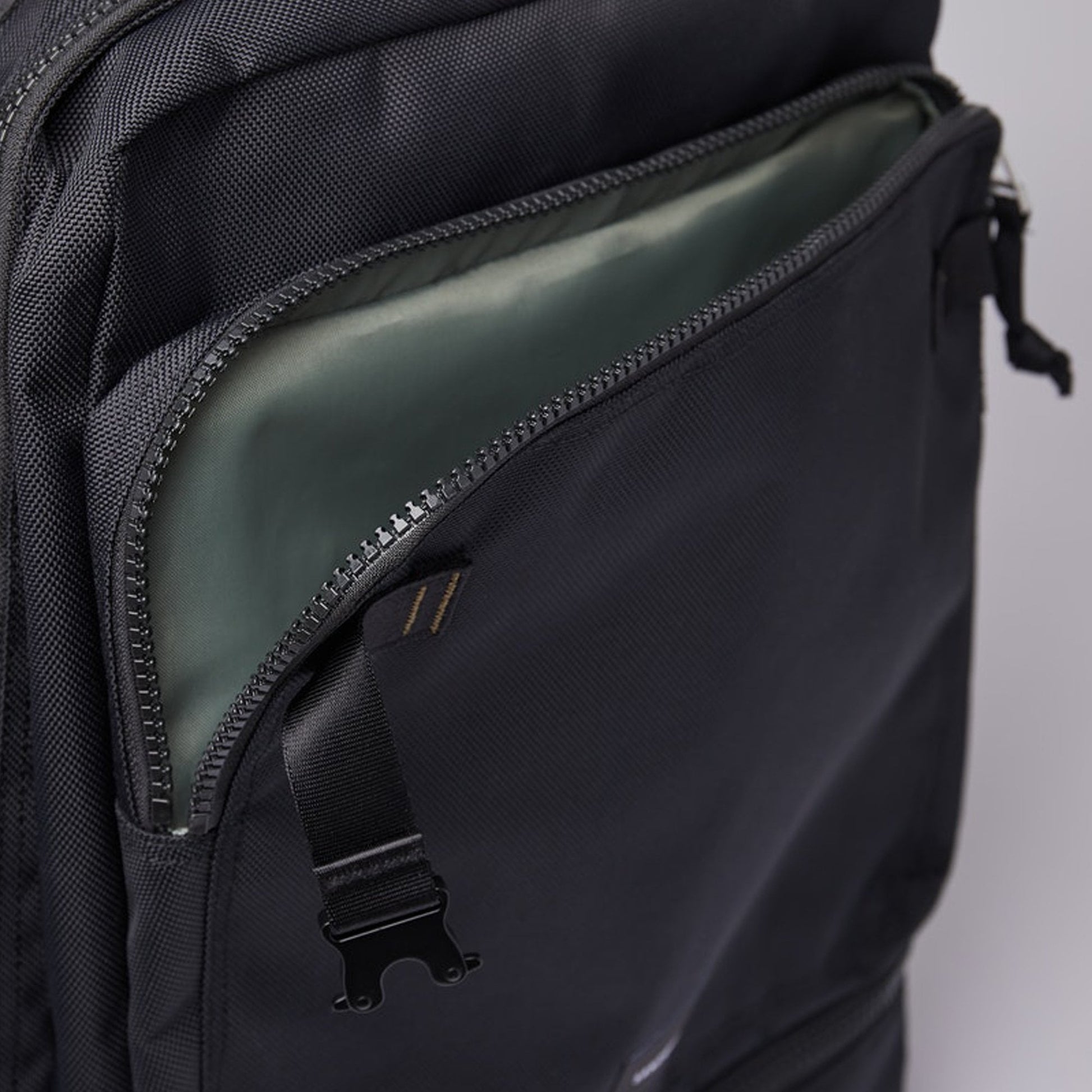 Sandqvist Jonas - Zipper Backpack - Black