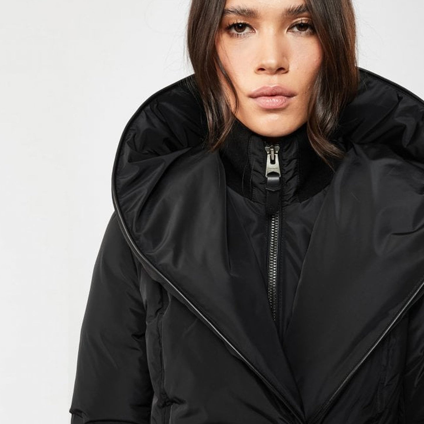 Kay - Hooded Down Coat With Signature Collar - Black
