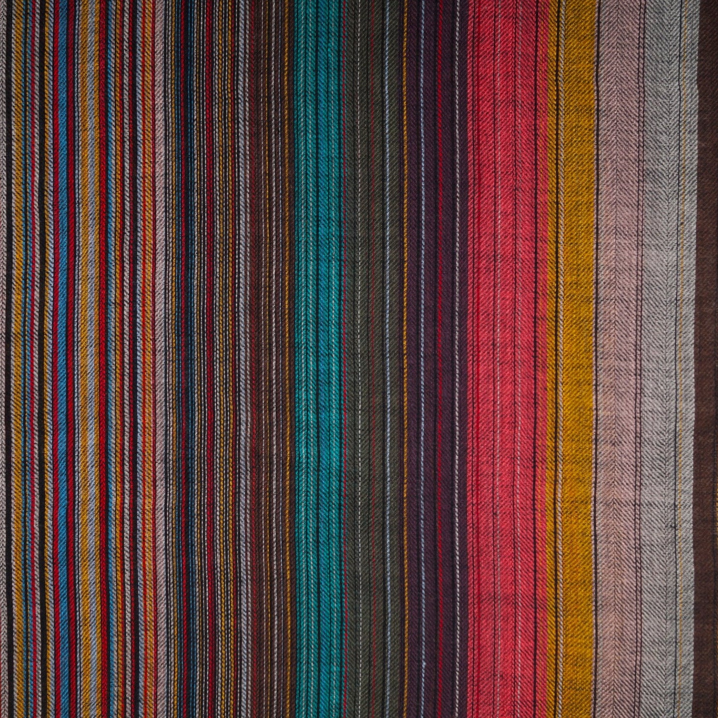 - Artist Clash Stripe Scarf - Multi