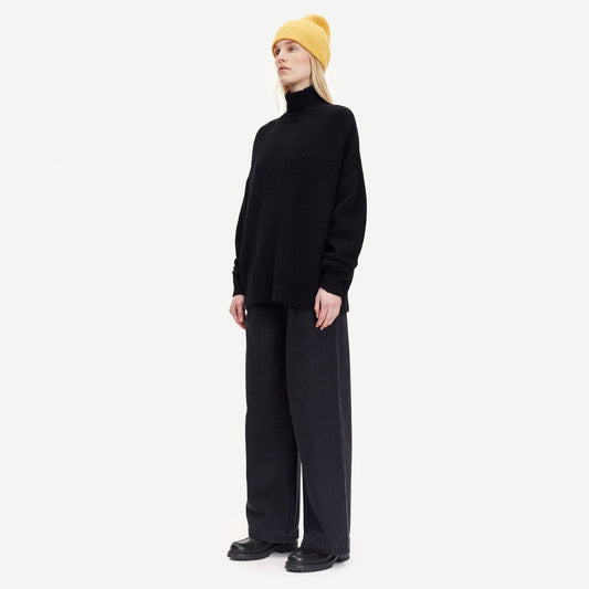 Wool/Alpaca Blend Turtleneck Pullover - Black