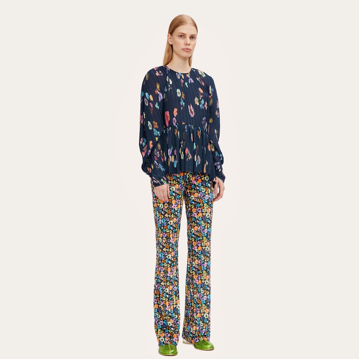Luni - Pleated Floral Blouse - Navy/Multi