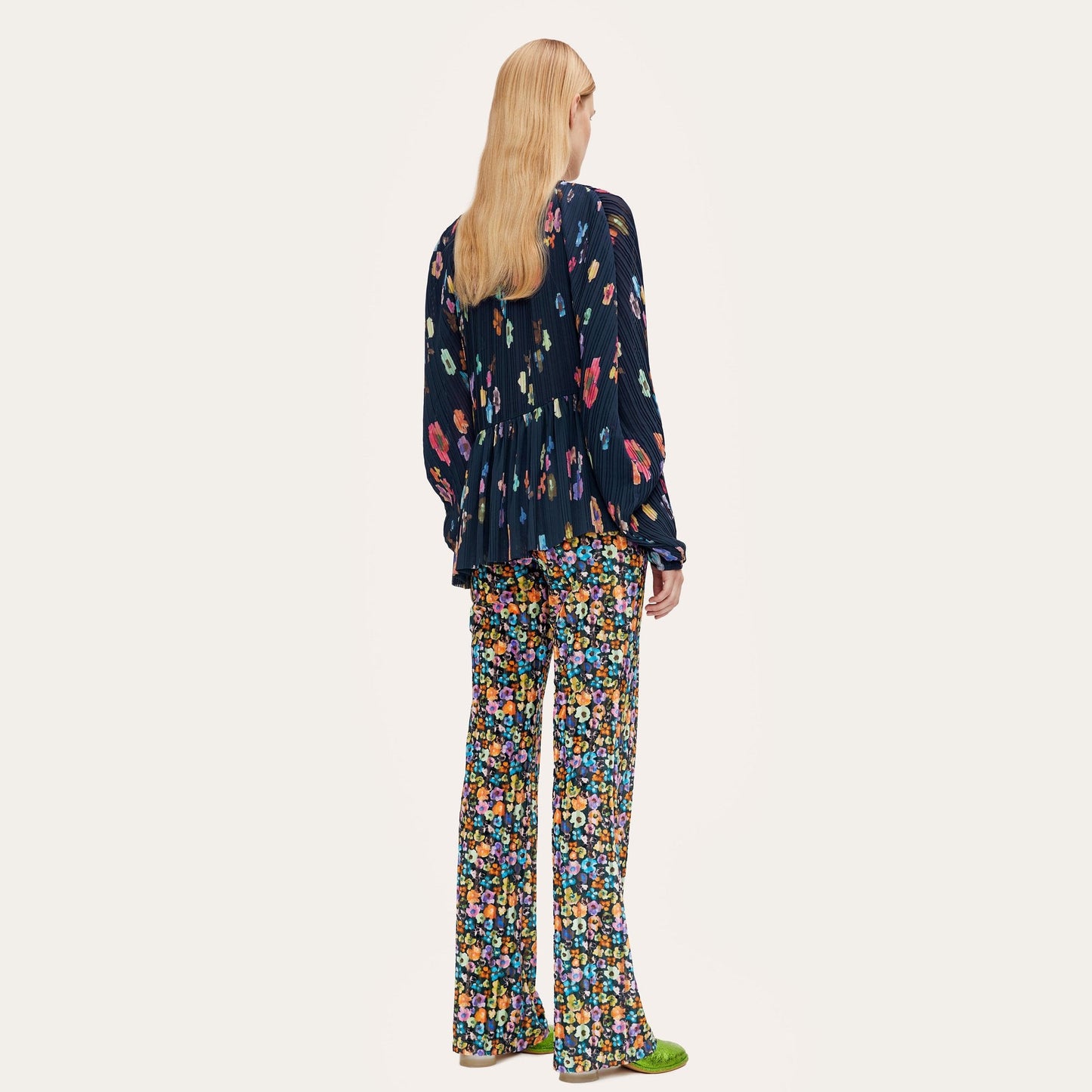 Luni - Pleated Floral Blouse - Navy/Multi