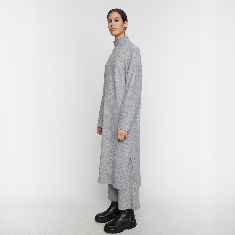 - Unite - Knitted Midi Dress - Grey