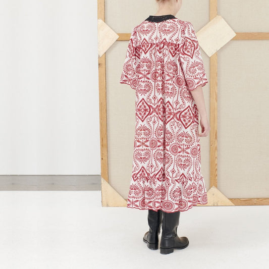 Nela - Embroidered Dress - White/Red