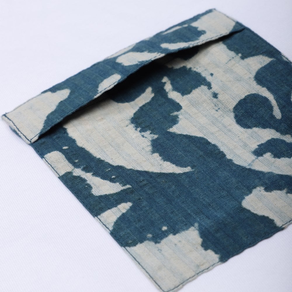 - Print Patch Pocket T-Shirt - White