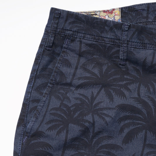 - B-Pavo Printed Shorts - Navy Palm Print