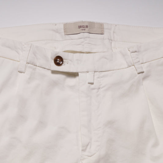 - Bermuda Turn-Up Shorts - White