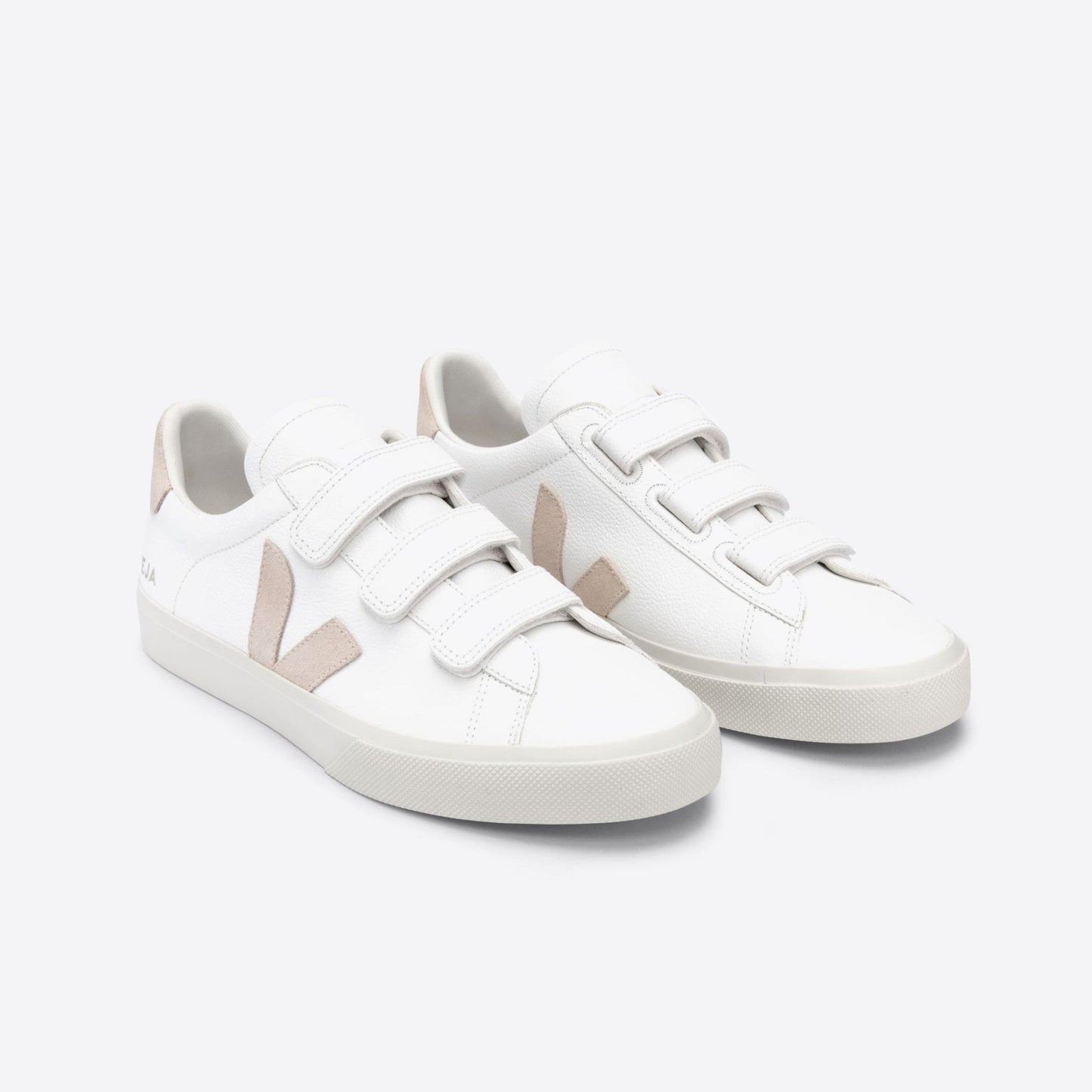 - Recife - Chromefree Leather Sneaker - Extra White/ Sable