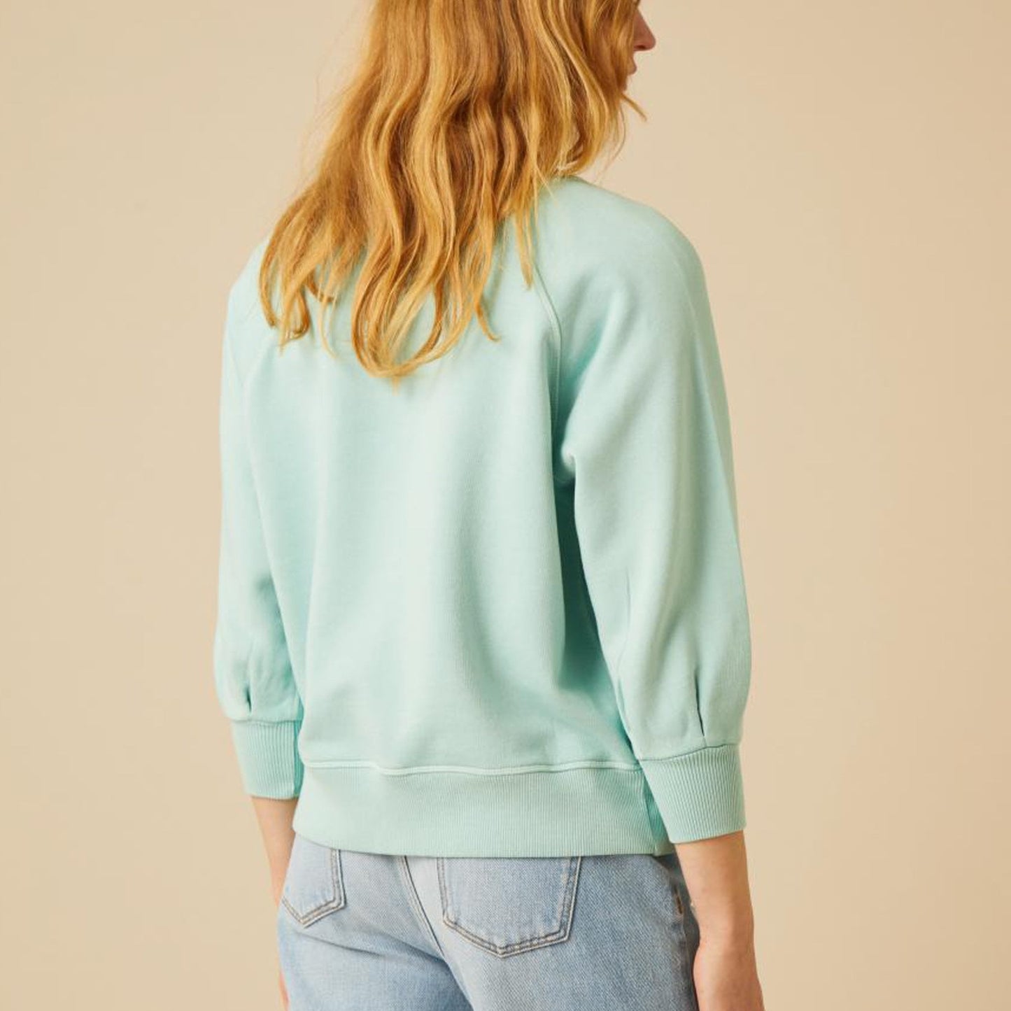 - Sally Button Sweatshirt - Plain Sky