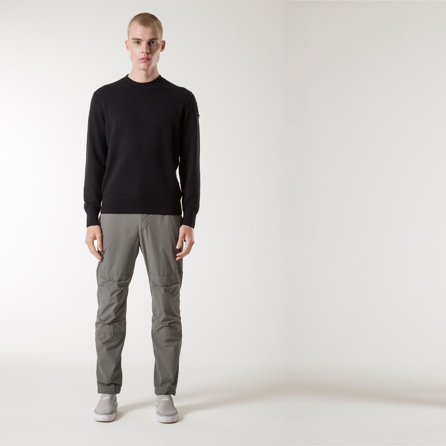 - Braw - Knitted Sweater - Black