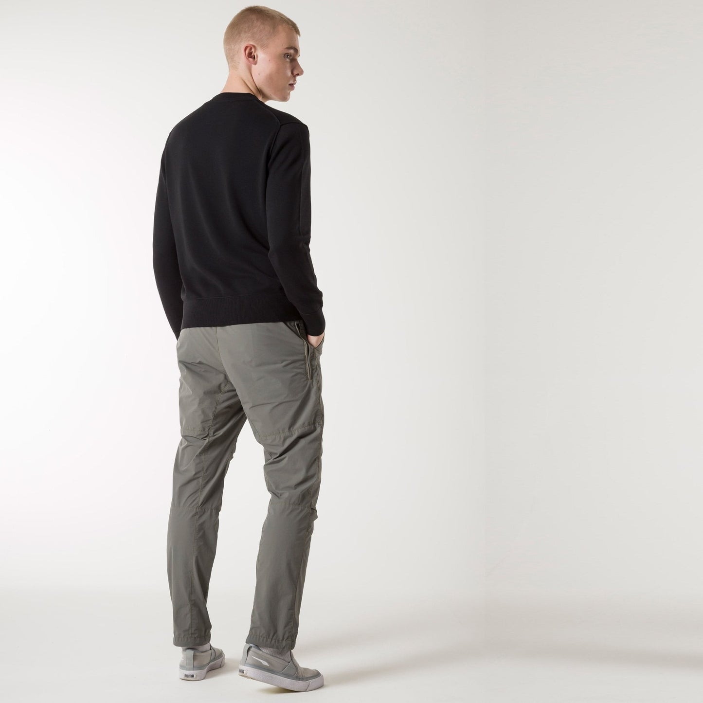 - Braw - Knitted Sweater - Black