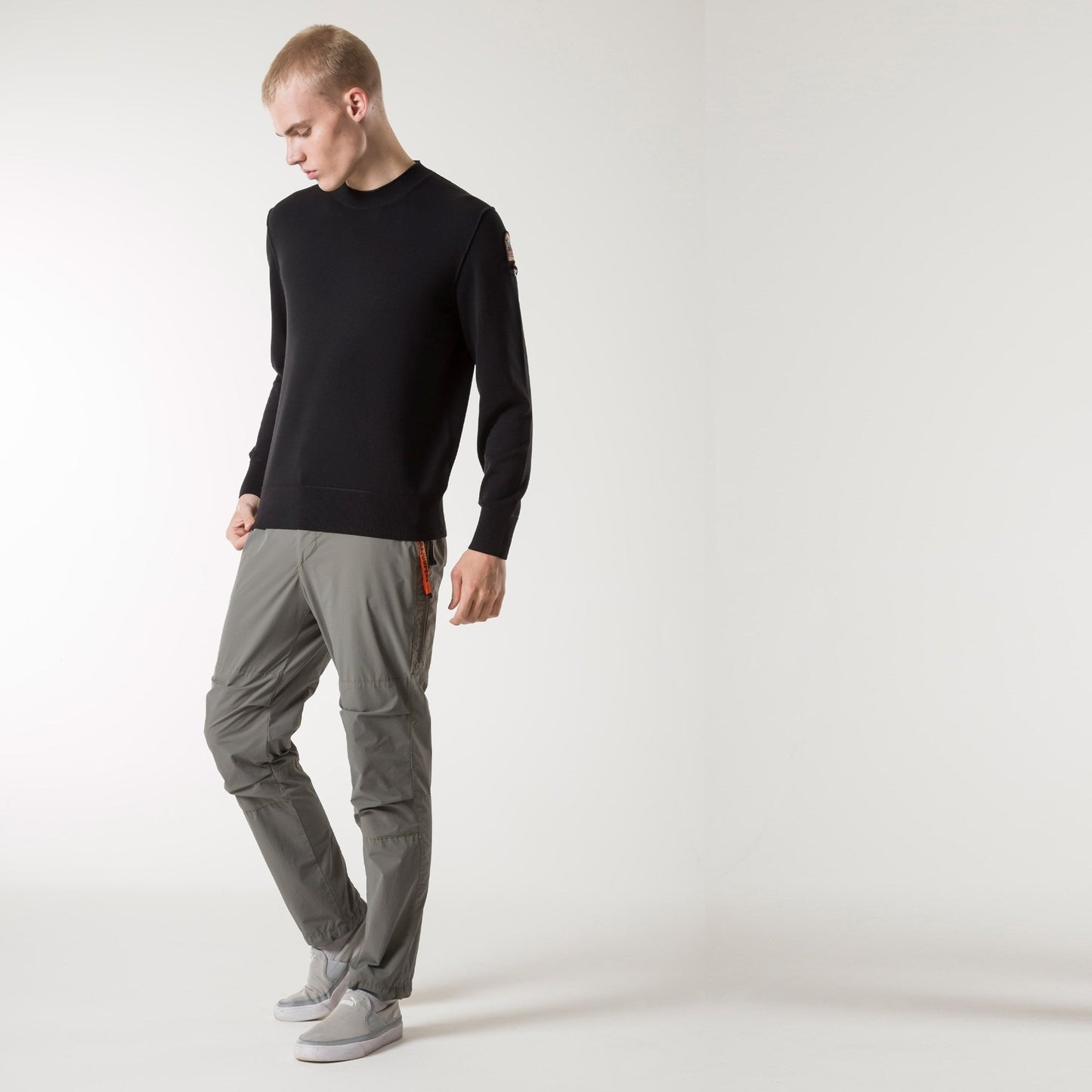 - Braw - Knitted Sweater - Black