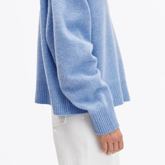 - Amaris V Neck Knit - Blue