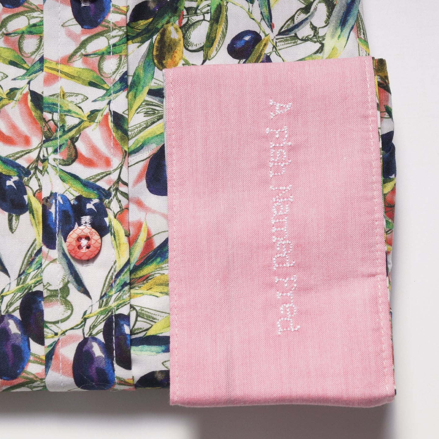 - Olives Shirt - Green/Pink