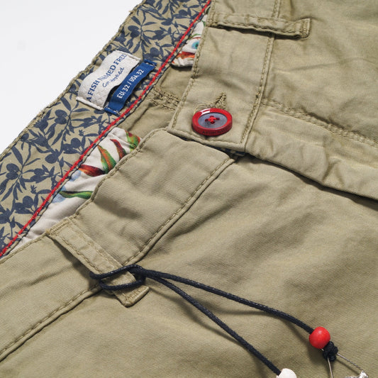 - Peached Twill Bermuda - Green