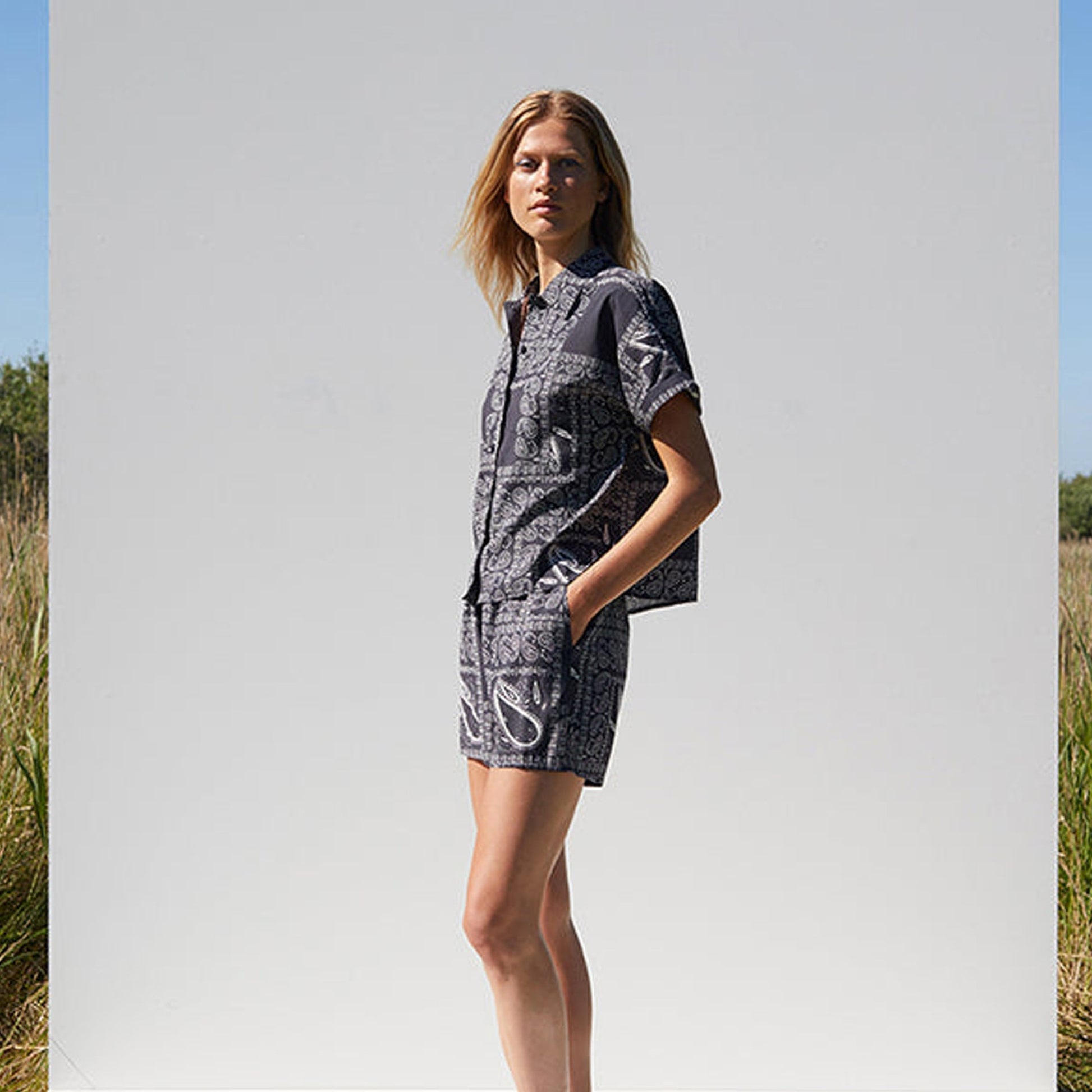 JUST Maid Shirt - Paisley Art Black