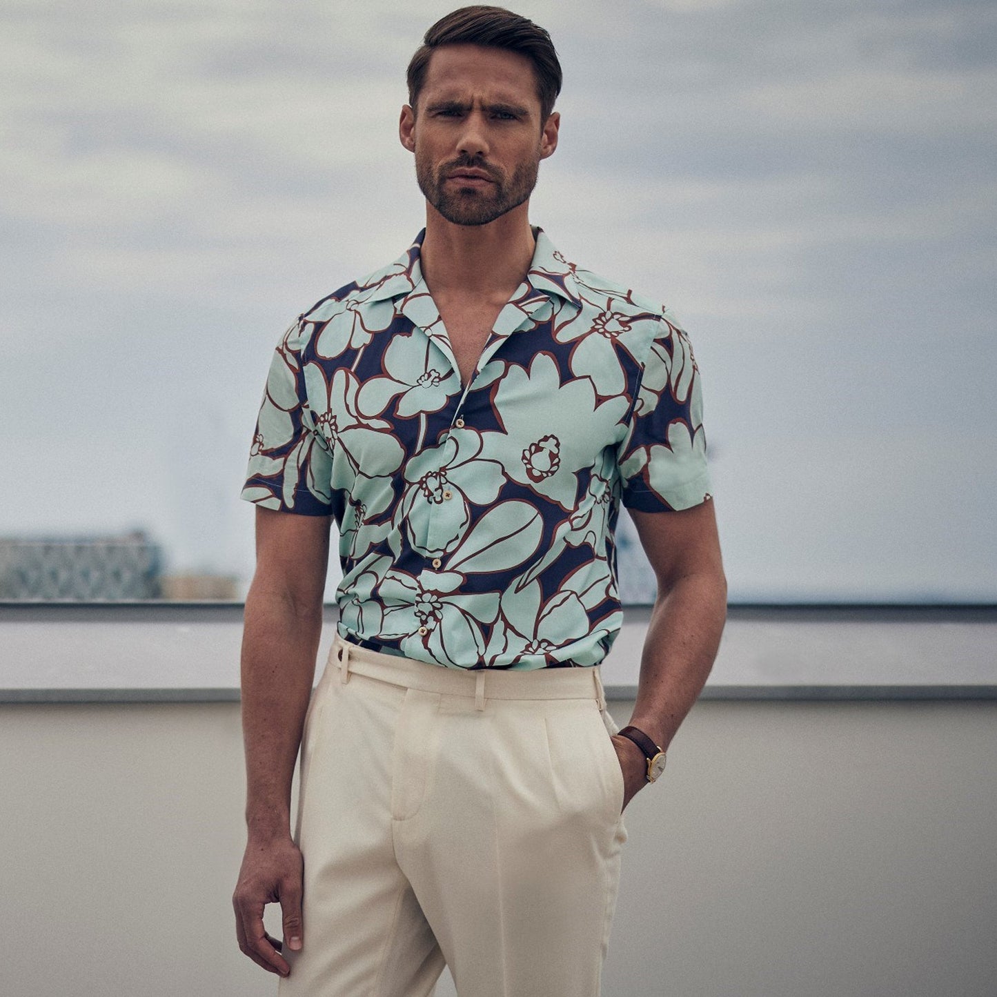 - Slimline Floral Shirt - Navy