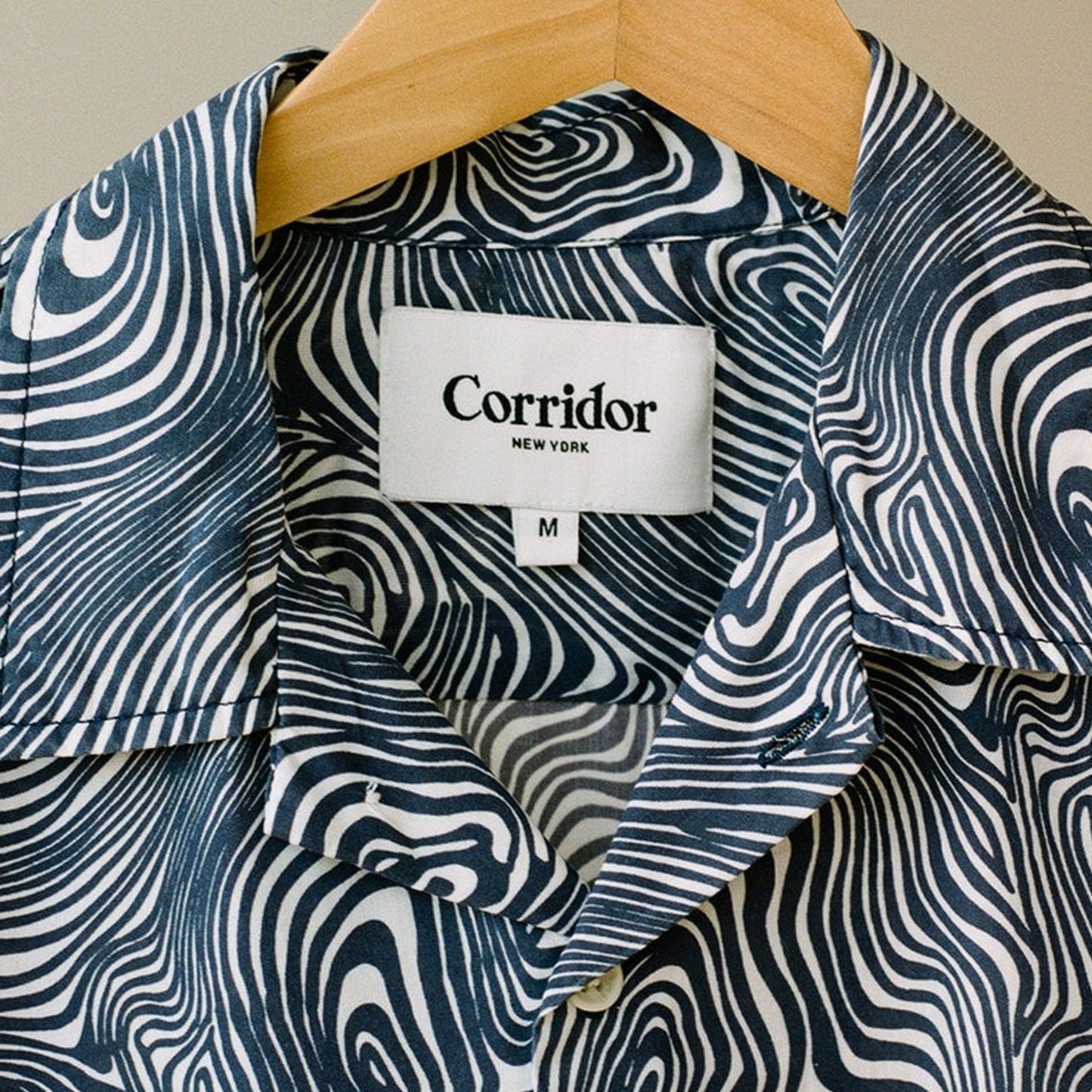 - Contours Print Shirt - Navy