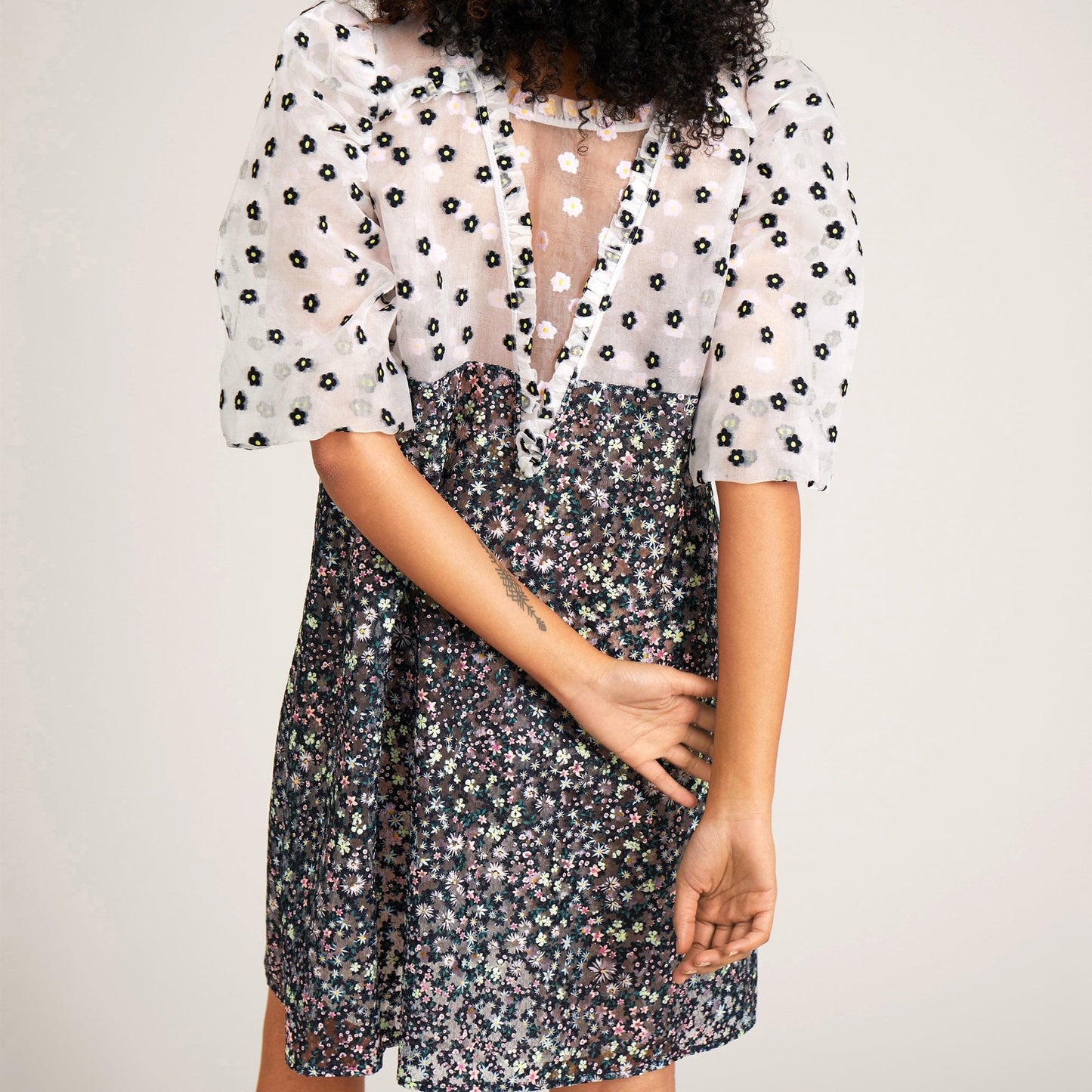 - Cabob Mesh Dress - Black