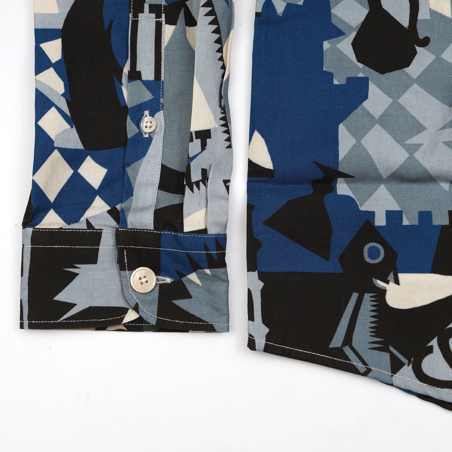 - Souvenir Print Regular Fit Shirt - Light Blue