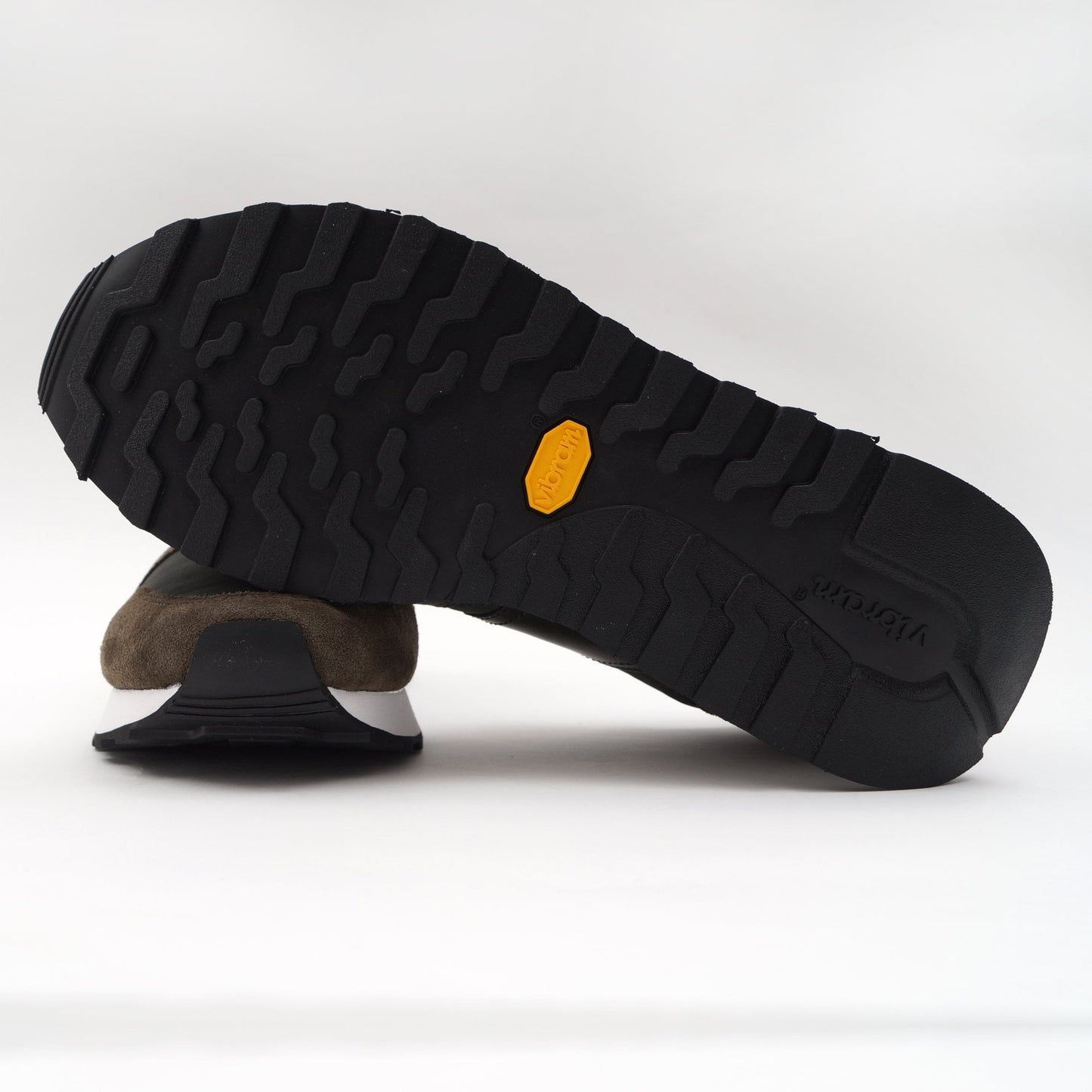 - Eighties Suede Sneakers - Khaki