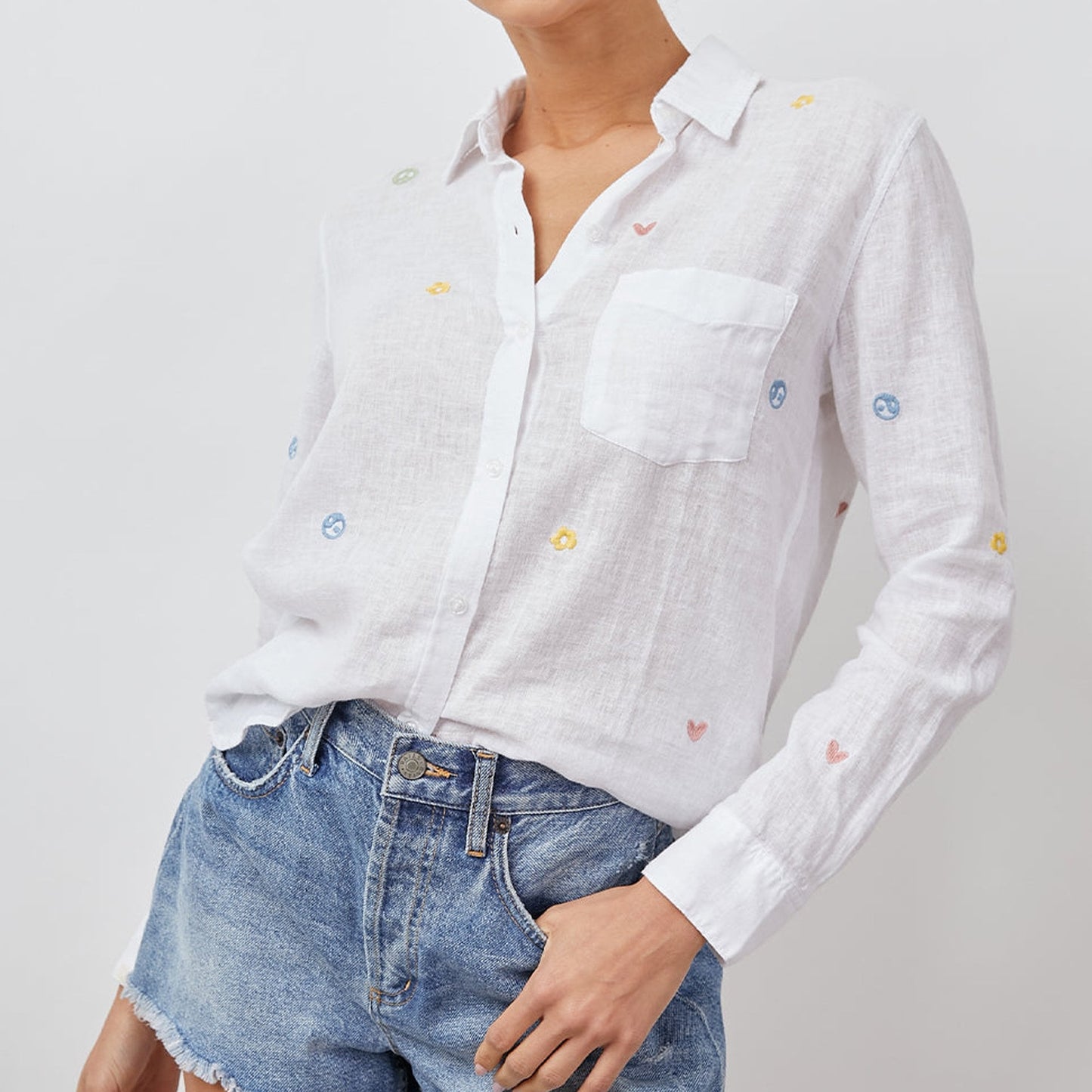 - Charli White Shirt - Peace & Love Embroider
