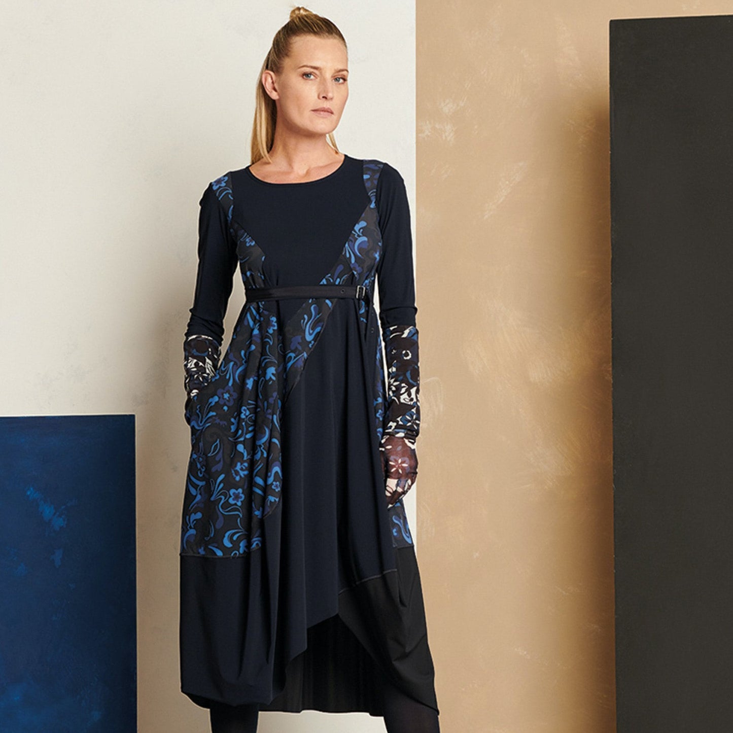 - Tempt Dress - Navy