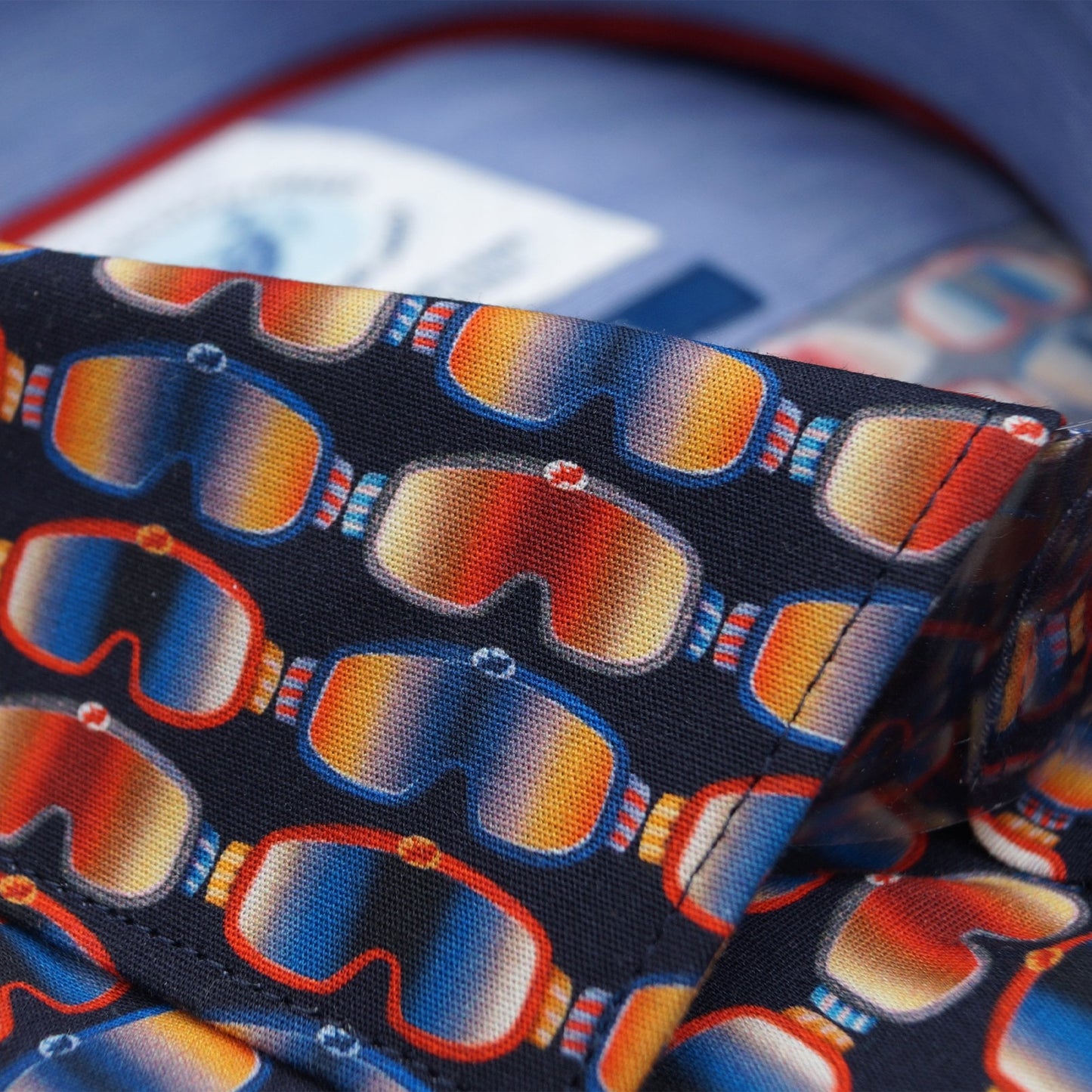 - Ski Glasses Shirt - Navy