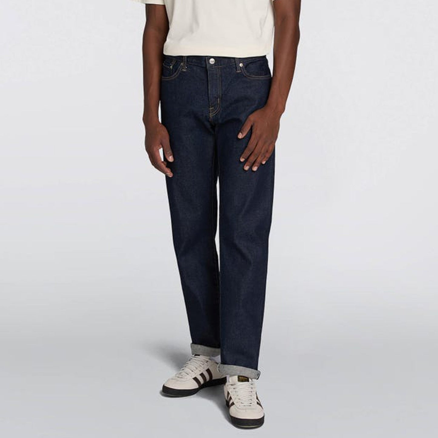 - Regular Tapered Jeans - Blue