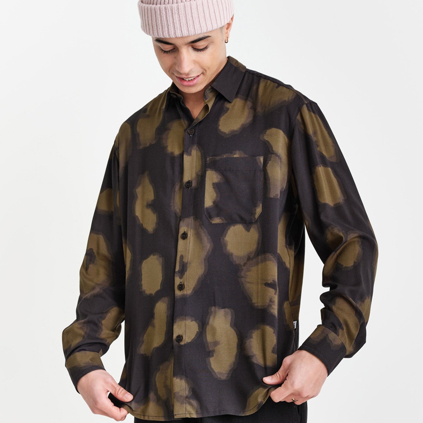 - OZ Garden Shirt - Khaki