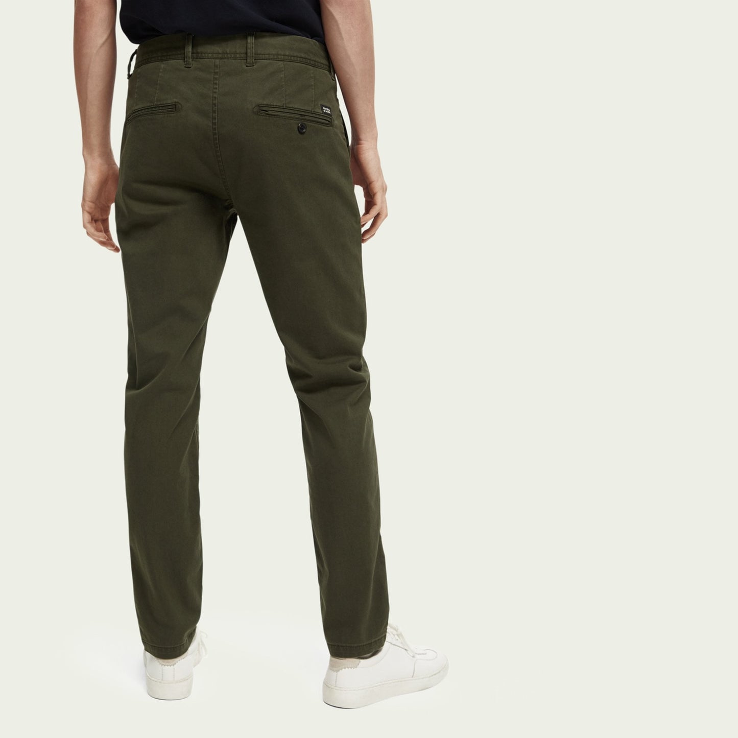 - Stuart Regular Slim Fit Chino - Military