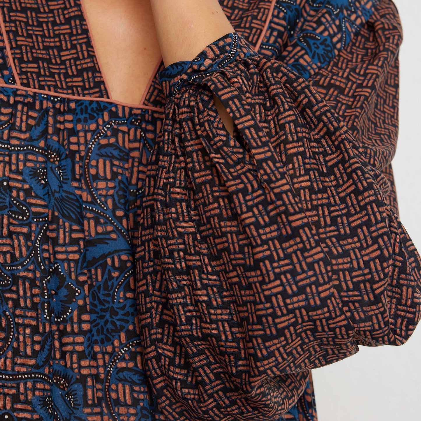 - Rosa Dress - Black