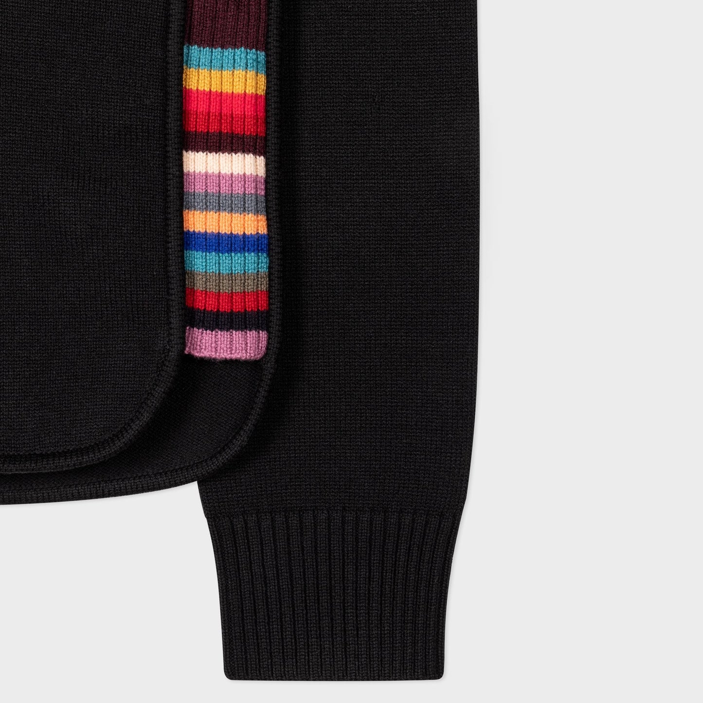 - Wool Roll Neck Sweater - Black