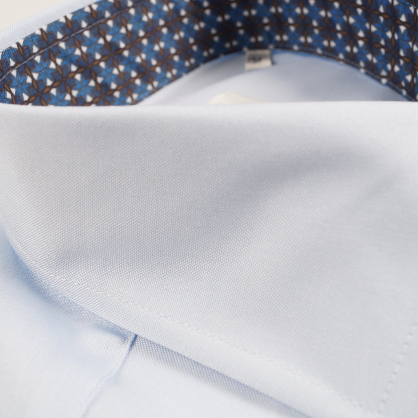 - Slimline 75 Contrast Trim - Light Blue