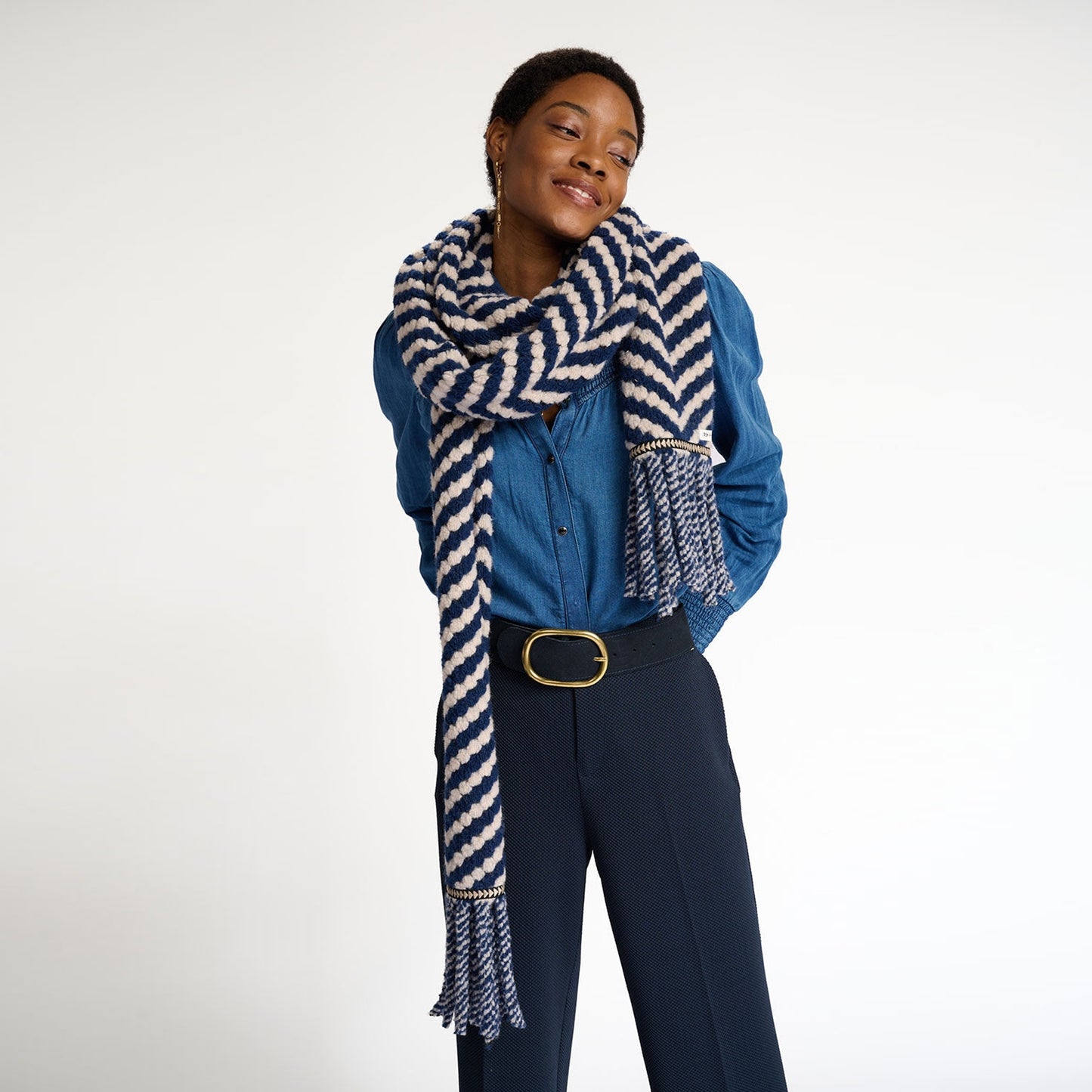 - Arrows Shawl - Navy