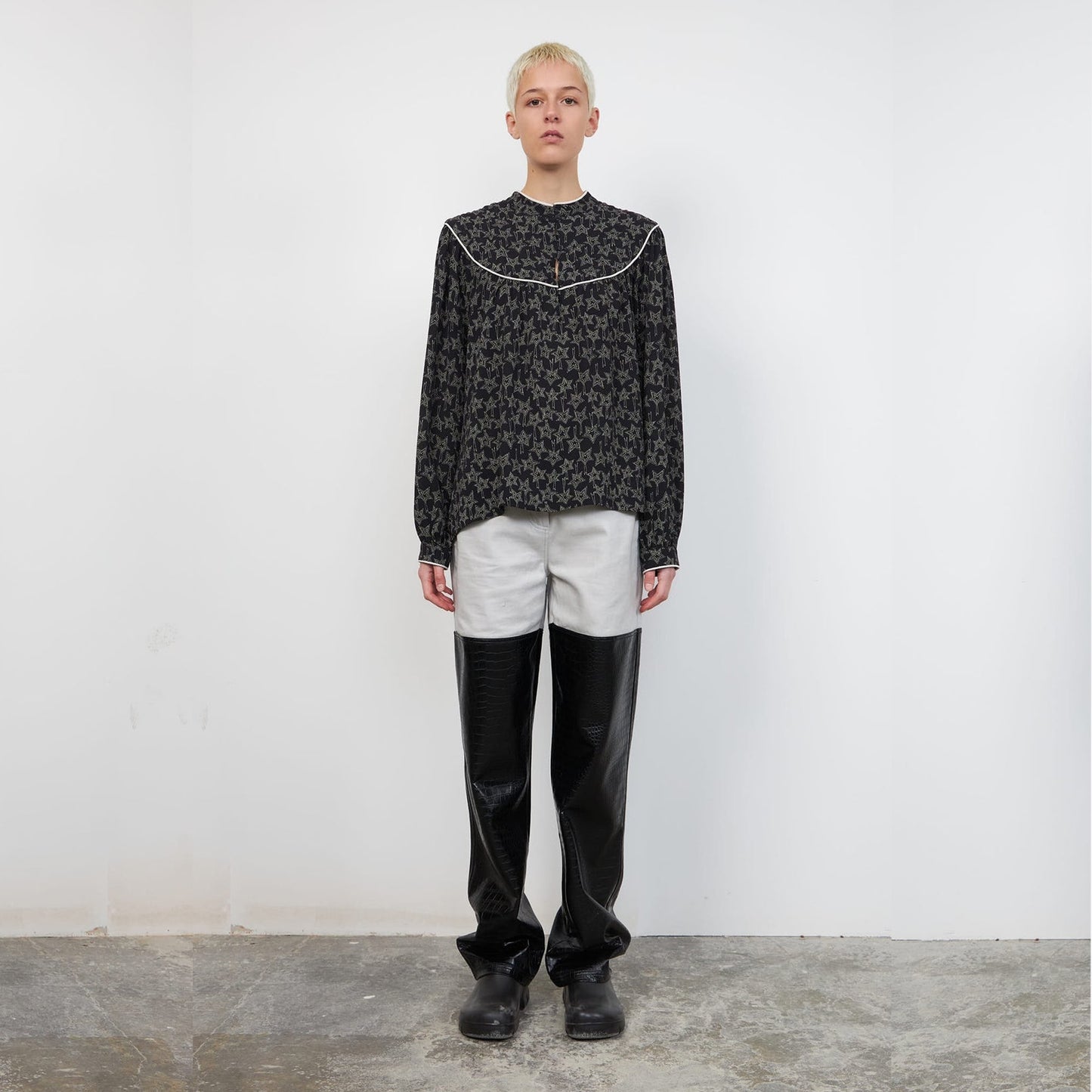 - Emalie Top - Black Starlight