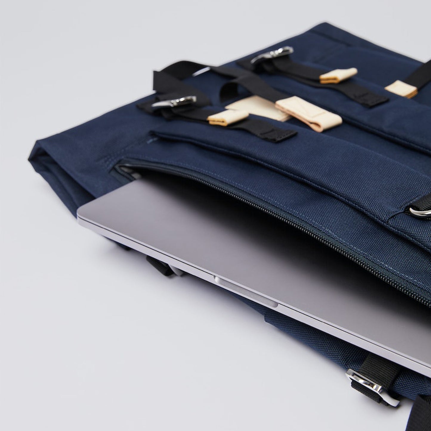 - Bernt Backpack - Navy With Naural Leather