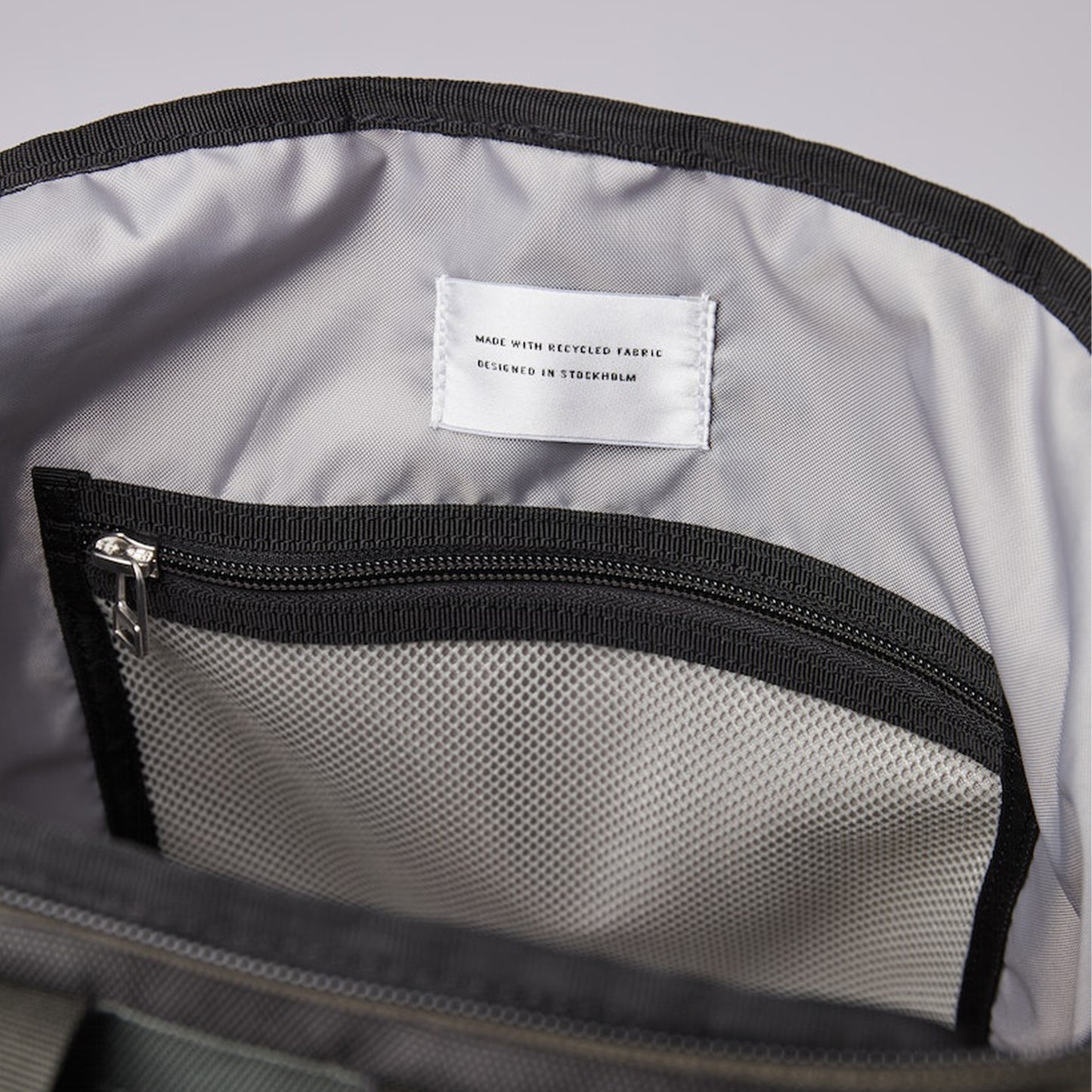 - Sune Backpack - Multi Green