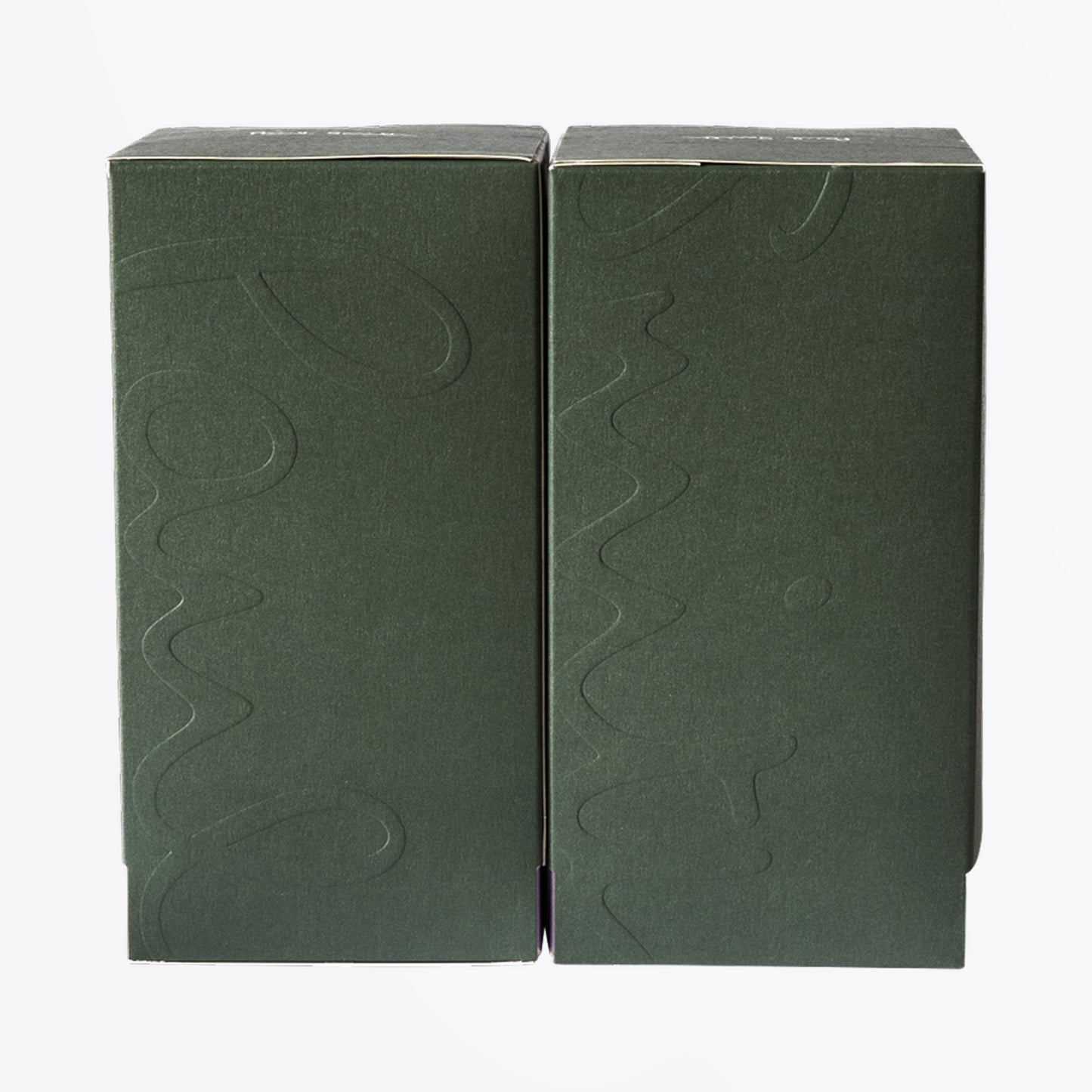 - Botanist 240G Candle - Botanist