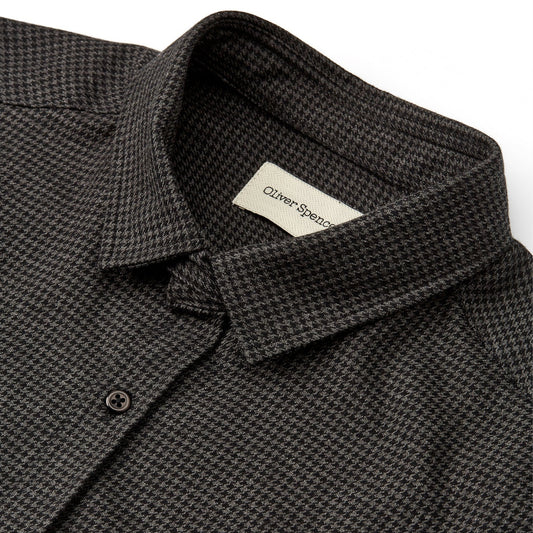- Dever Clerkenwell Tab Shirt - Charcoal