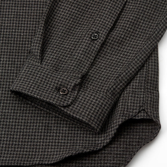 - Dever Clerkenwell Tab Shirt - Charcoal
